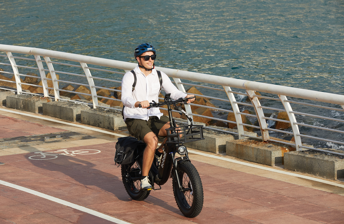 Why Choose a Fat Tire E-Bike Over a Regular E-Bike